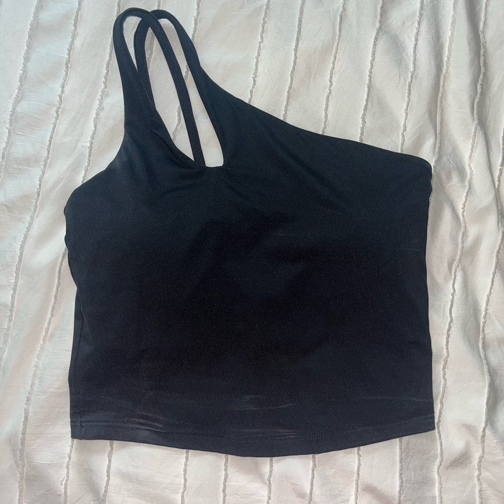 All in motion Black One-Shoulder Top